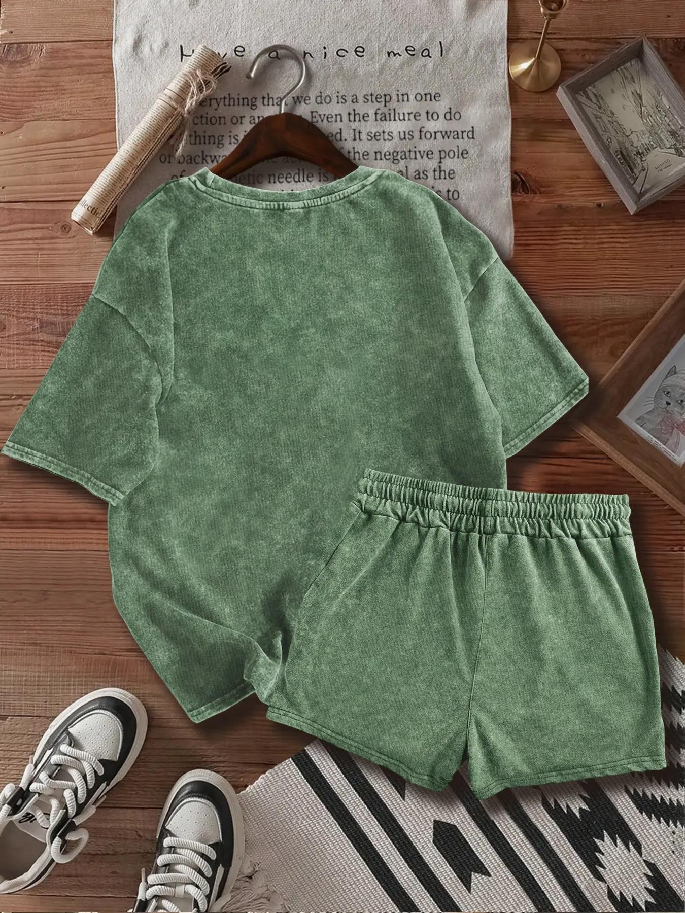 Two-piece Set Women's Panther Print Tee & Shorts, Casual Short Sleeve T-shirt & Shorts, Ladies Two-piece Outfits for Daily Wear, Clothes, Womenswear, Fitted, Crewneck Summer Beach Set, Shorts Sets