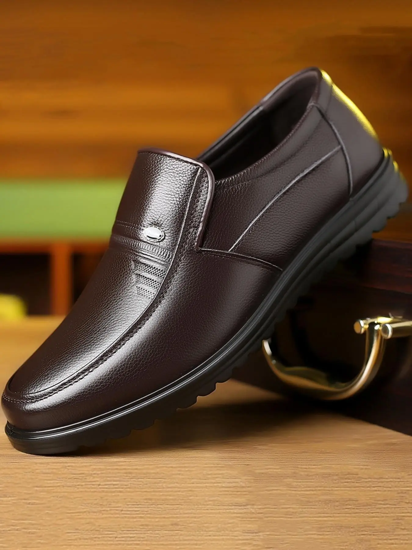 Men's Fashion Business Casual Shoes, Round Toe Shoe, Slip-On Flat Leather Oxford, Comfortable & Stylish Design, Perfect for Daily Wear