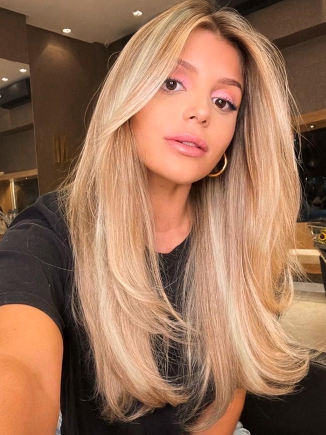 22inches Light Blonde Highlights Long wavy Hair Wigs 13x4  display picture 1