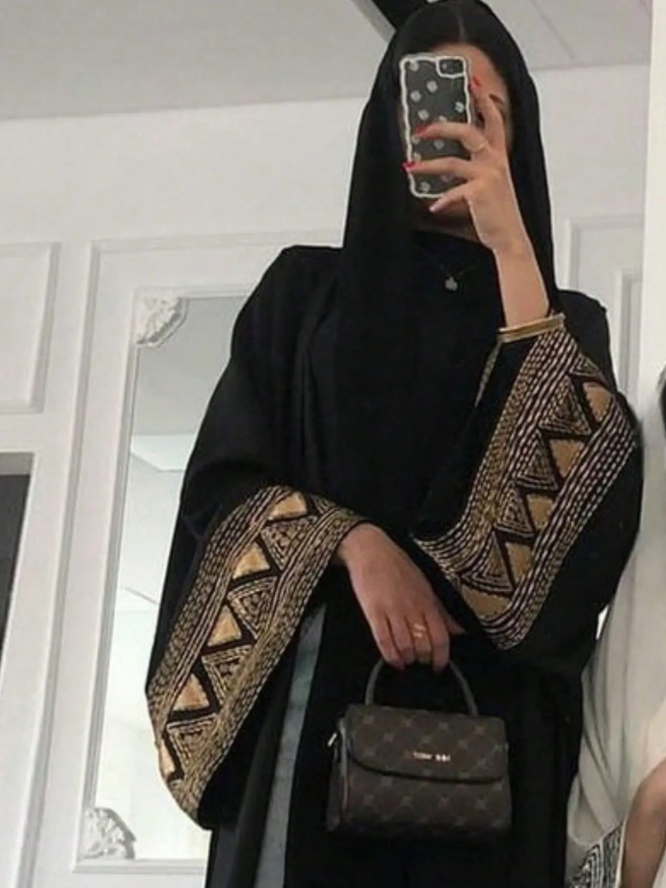 Middle Eastern Ramadan Elegant Long Embroidered Batwing Sleeve Kaftan Robe, V Neck Dress, Women's Stylish Casual Wear