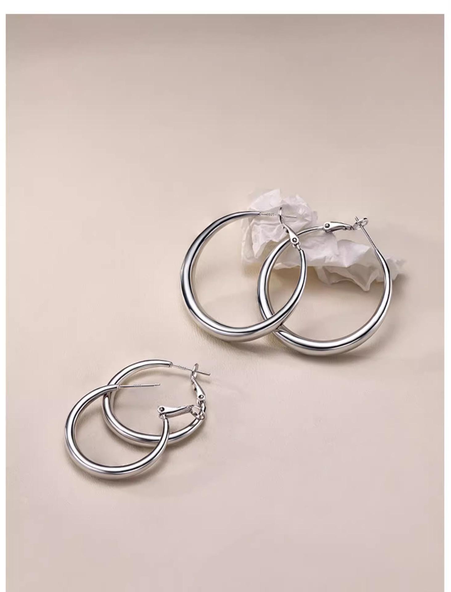 Large-circle plain ring earrings for women, high-end ear clips, ear studs, best-selling ear rings and earrings