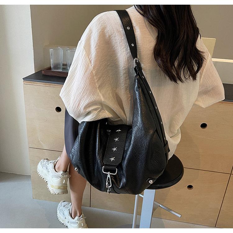 Large Capacity Bag for Women – Casual Fashionable Retro Crossbody Bag with Shoulder Strap – High-End Style Dumpling Bag Trend