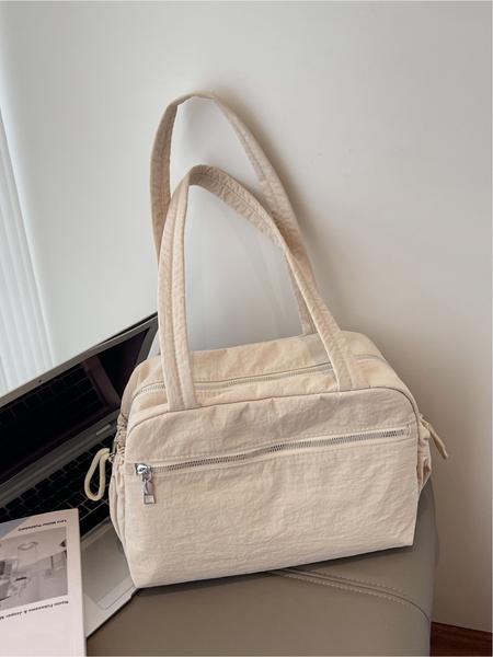 Fashionable and lightweight travel, fitness, leisure, nylon cloth handbag, simple and versatile, portable single-shoulder underarm bag for commuting, zipper closure, multiple colors optional, suitable for short trips, sports, fitness, campus commuting, an