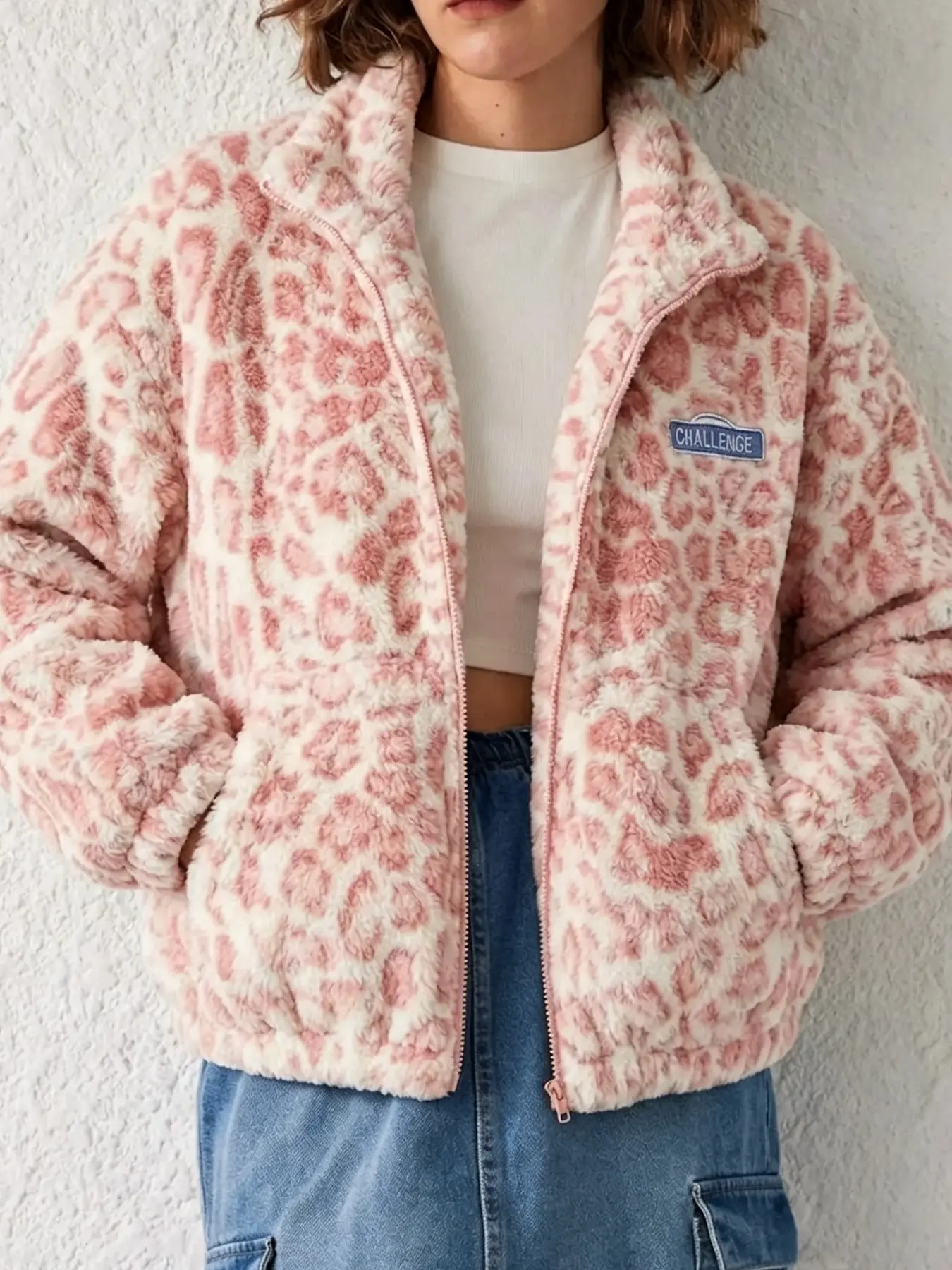 Lightweight Leopard Print Fleece Jacket, Zip Front Design, Flannel Material, Unisex Fall Winter Outerwear, Casual Style