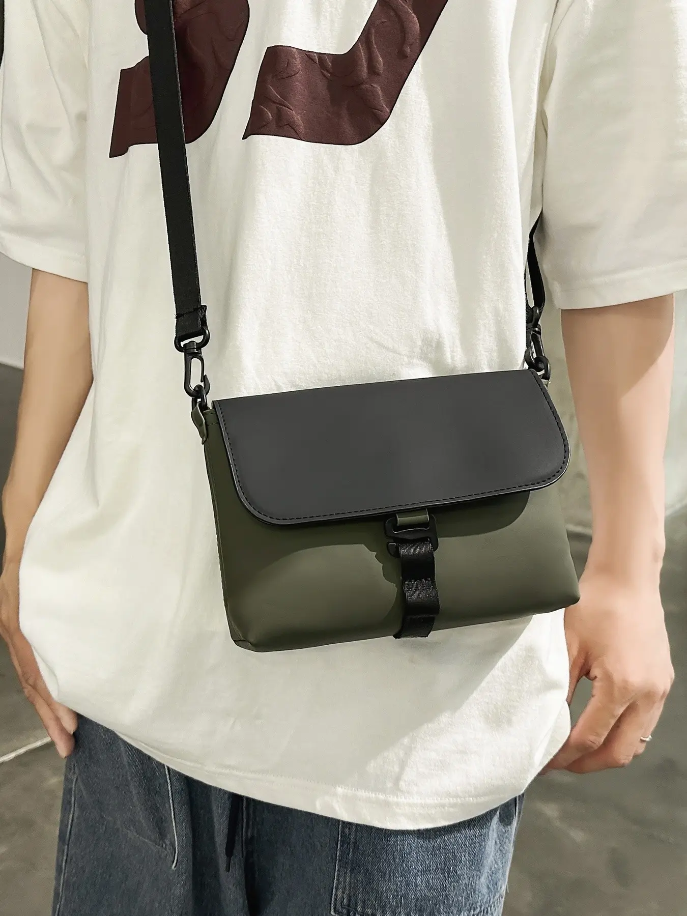 Unisex Messenger Bag, Lightweight Crossbody Small Backpack, Versatile Phone Case, Outdoor Travel Shoulder Bag, Storage Pouch