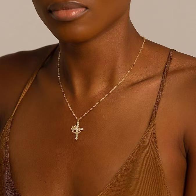 Simple Crown Cross Pendant Gold/Sliver Necklace for Women & Men & Girls Pretty Choker Daily Clothing Decor All-match Exquisite Jewelry,the best Christmas gift