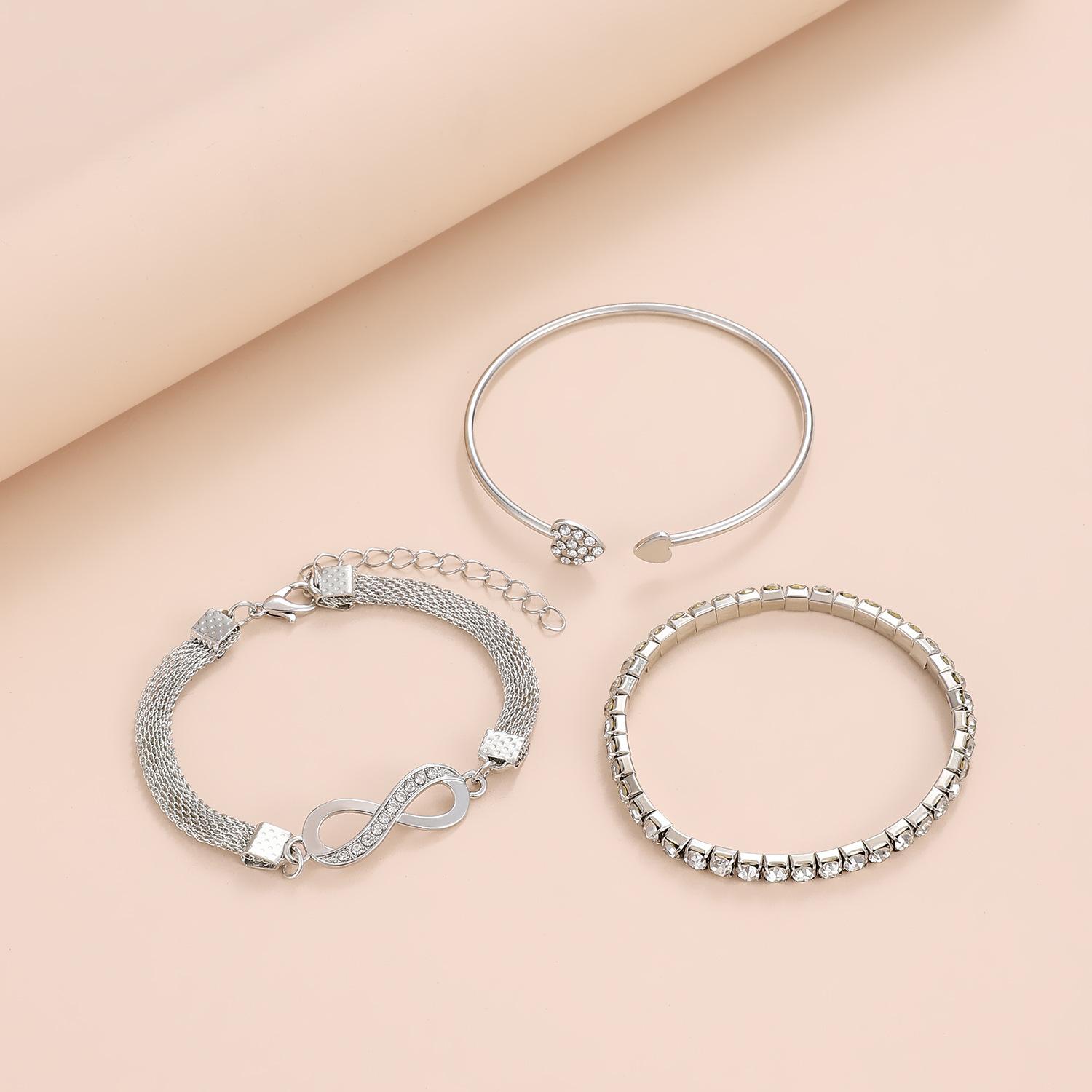 New ins-style women's heart-shaped open bracelet with creative design, vintage and simple lucky figure 8 bracelet 3-piece set, not easy to fade