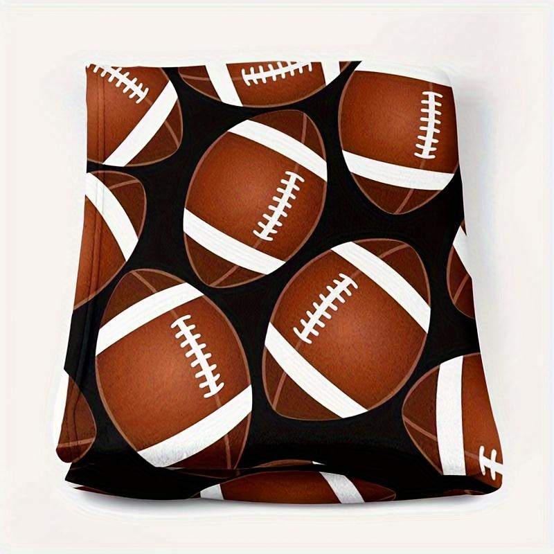 1PC Football Print Flannel Flannel Throw Blanket - Soft, Cozy, Machine Washable All-Season Polyester Bedding for Teens, Ideal Sports Theme Gift-280GSM