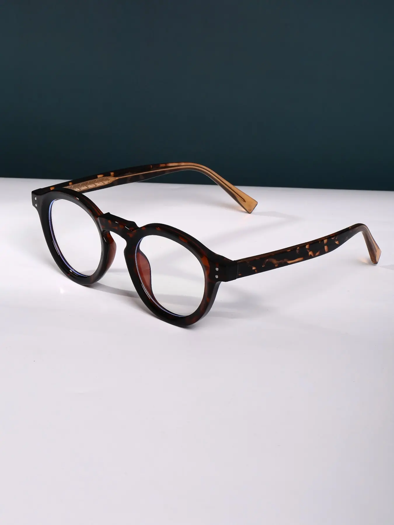 New Retro Round High-Quality Tr Fashion Glasses, Pin Leg Design, Unisex Durable Eyewear, Perfect for Photos and Daily Wear