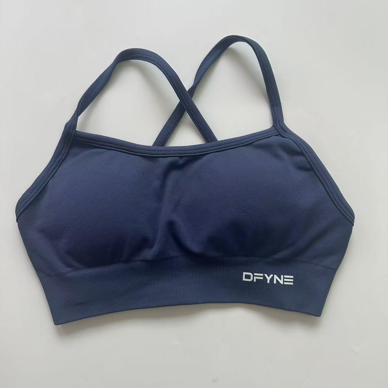 DFYNE Women's Sports Bra, Short-Sleeve Fitness Top, Elastic and Breathable, Sports and Fitness Top