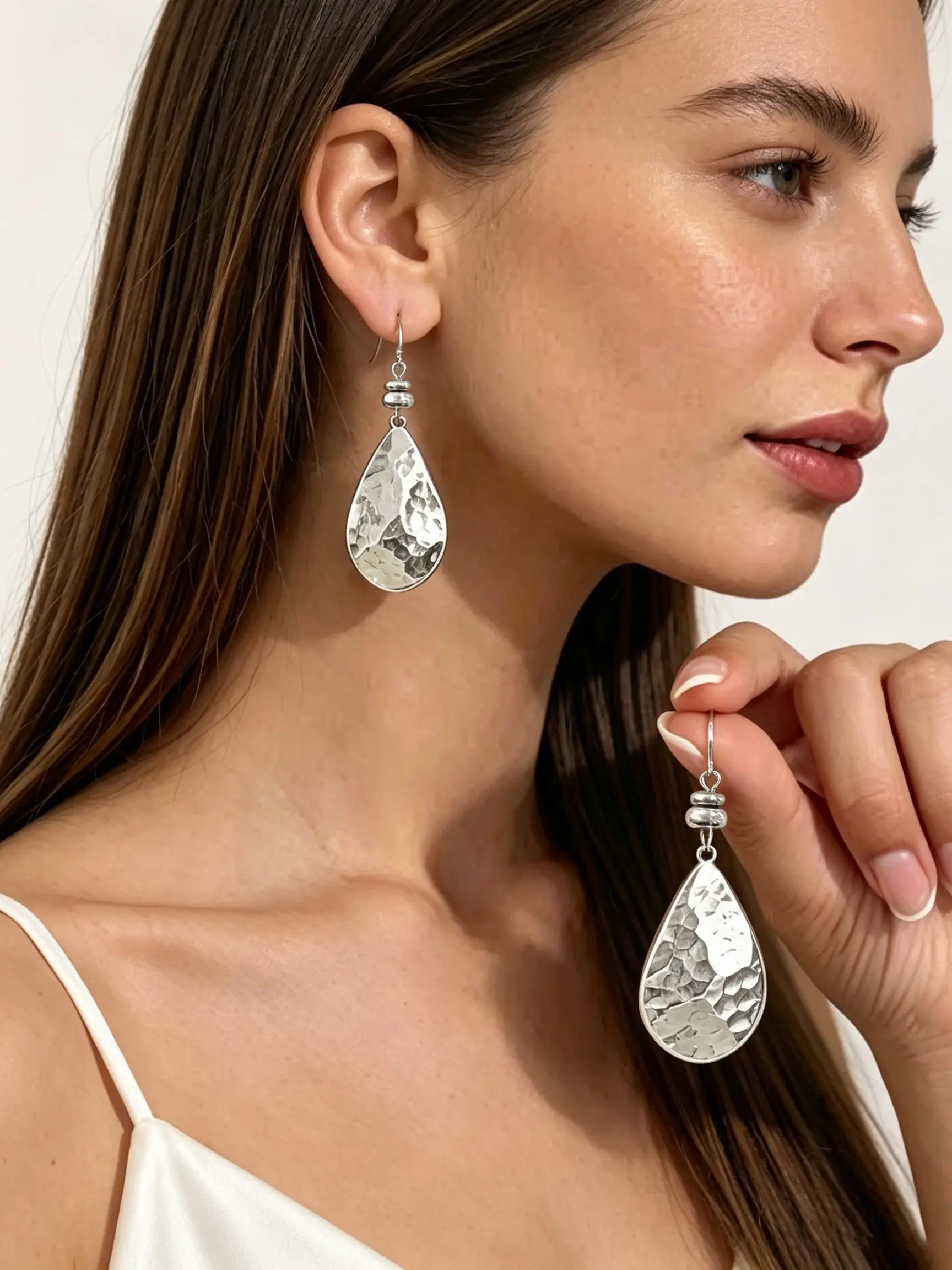 Vintage Hammered Water Drop Earrings for Women, Unique Distressed Design, Bold and Slimming, Versatile Jewelry Accessory