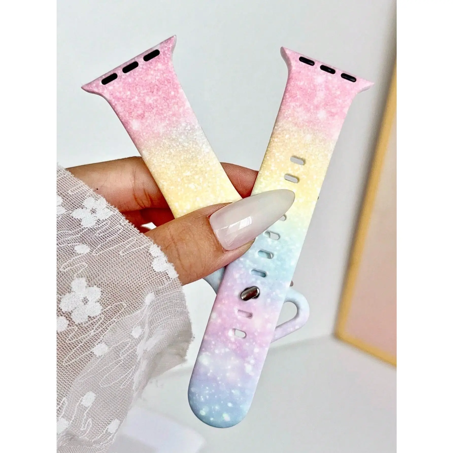 Pastel Gradient Glitter Watch Band Compatible With iWatch Band 38mm 40mm 41mm 42mm 44mm 45mm 46mm 49mm, Holiday Summer Cute Sport Silicone Women's Watch Band Suitable For iWatch 11 10 Se Ultra 9 8 7 6 5 4 3 2 1 Rainbowcore, Holiday Outfit