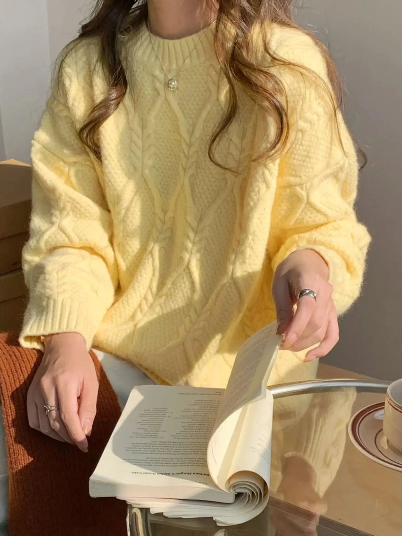 New Fashion Korean Round Neck Long Sleeve Knit Sweater, Loose Fit Elegant Top, Casual Office Wear, Perfect for Dates