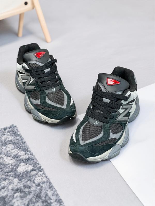 9060Retro chunky sneakers, patchwork design, daily versatile