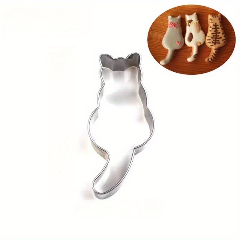 A Cute Cat-Shaped Cookie Cutter for Christmas - Suitable for Baking During Christmas, Halloween, Easter, Thanksgiving, Various Holiday Baking, Winter Holiday Baking, And Pet Baking