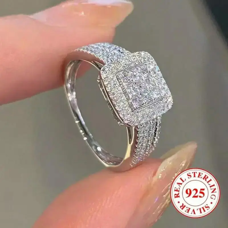 Silver-Plated Sparkling Square Open Ring, Adjustable Statement Ring with Shiny Decorative Design, Minimalist Fashion Jewelry for Daily Wear, Party, Banquet, Festival, Valentine's Day and Gift