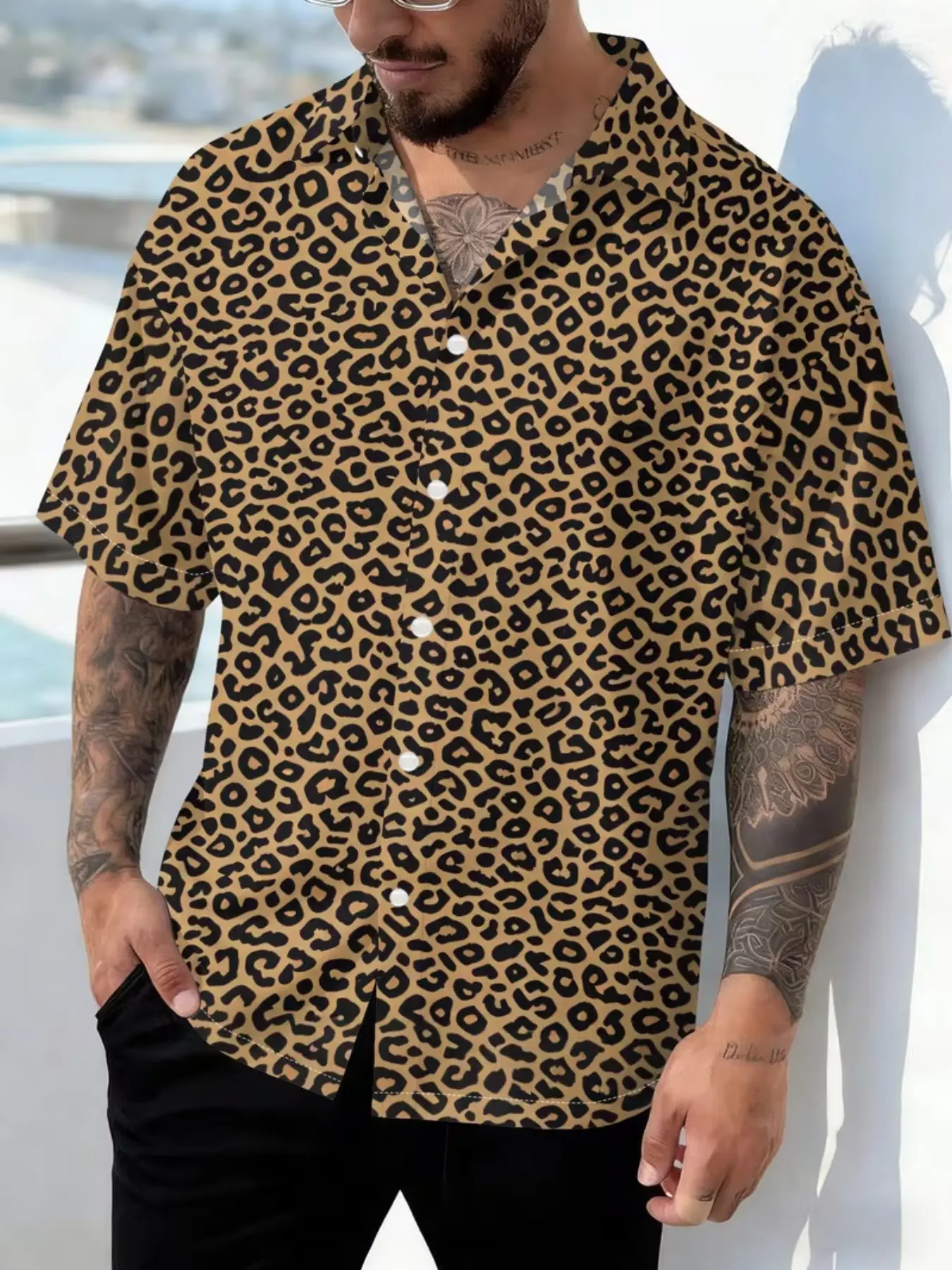 Men's Fashion Casual Short Sleeve Shirt, Leopard Print, All over Print, Button Front, Relaxed Fit, Beach Vacation Wear