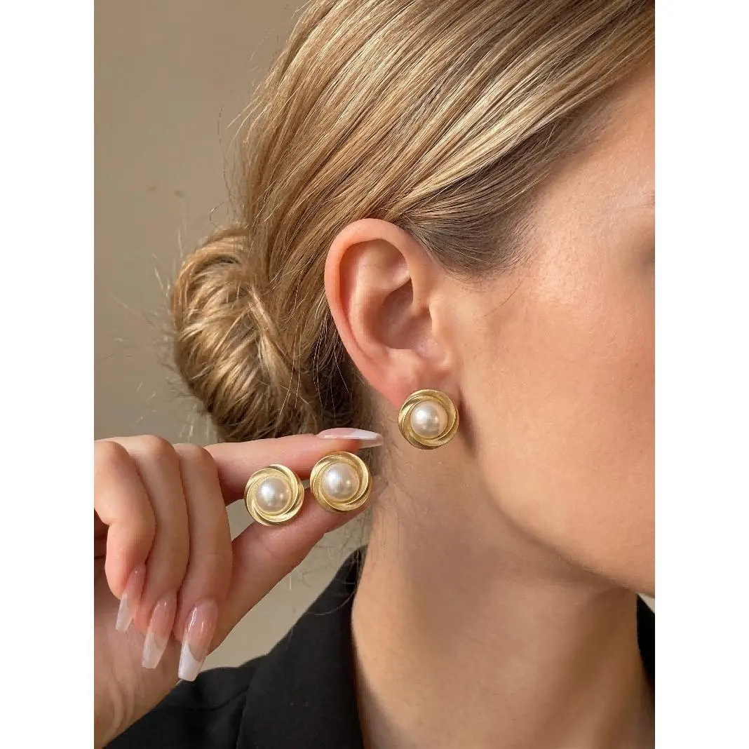 5-Pair Variety Pack Earrings, Unisex Geometric Studs & Dangles, Vintage Minimalist Set with a Matte Metal Coating, Multi-layered Hollow & Pearl Designs