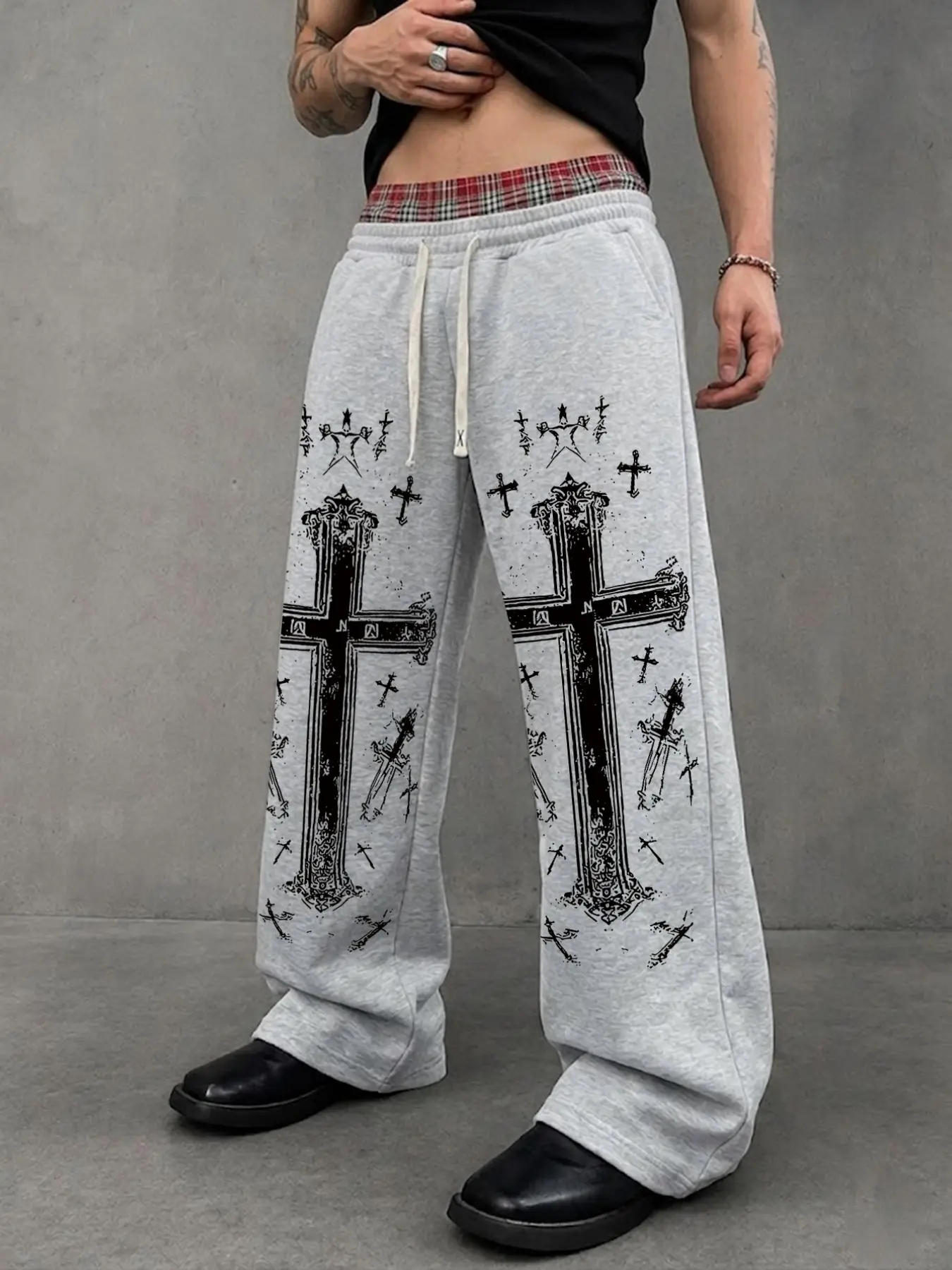 1pc Men Sweatpants Y2K Gothic Grunge Plaid Double Waistband Cross Graphic Wide Leg Drawstring Baggy Track Pants for Skateboard
