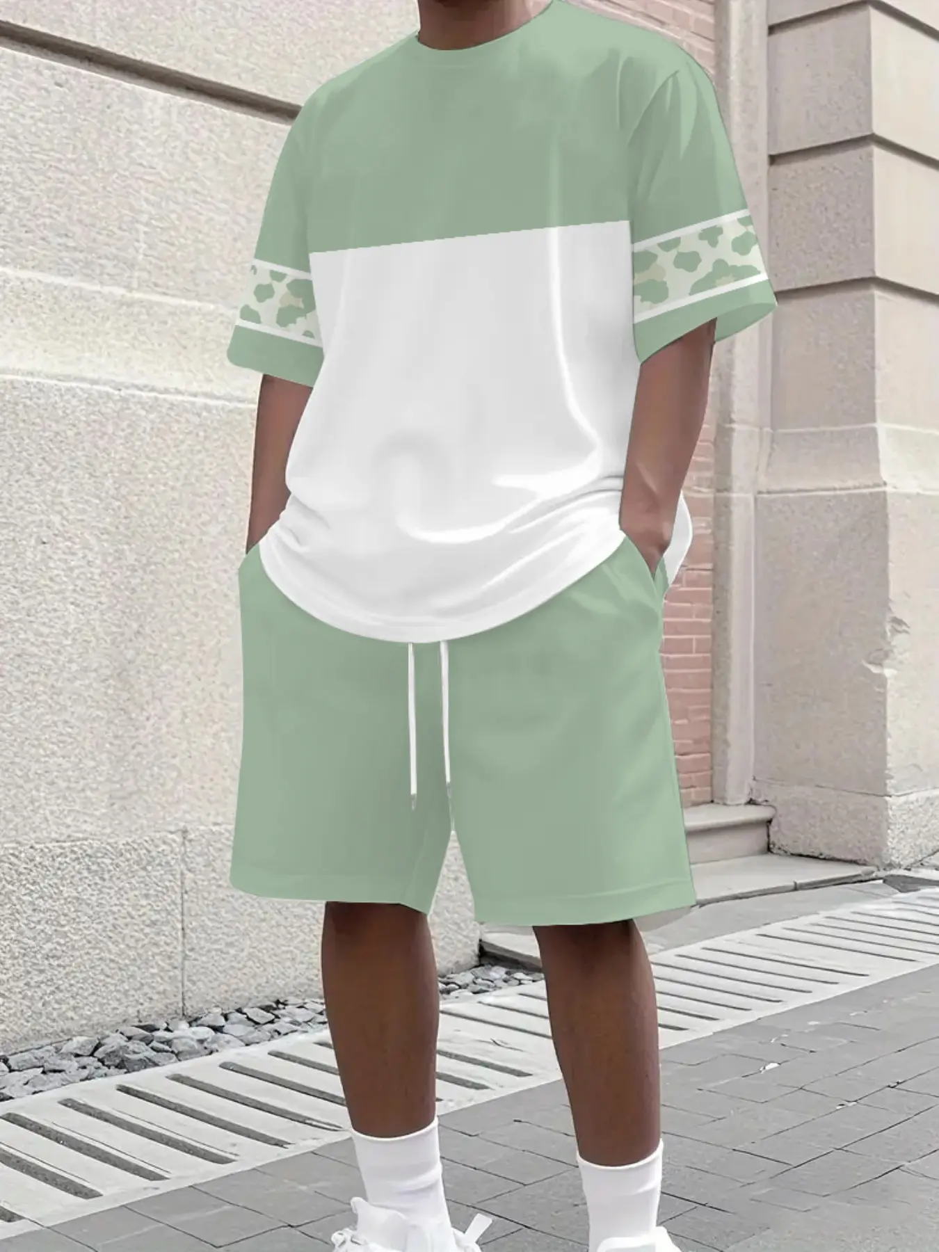 Vintage Leopard Print Men's Two-Piece Set, Block Short Sleeve Tee, Leopard Trim, Elastic Drawstring Shorts, Summer Streetwear, Casual