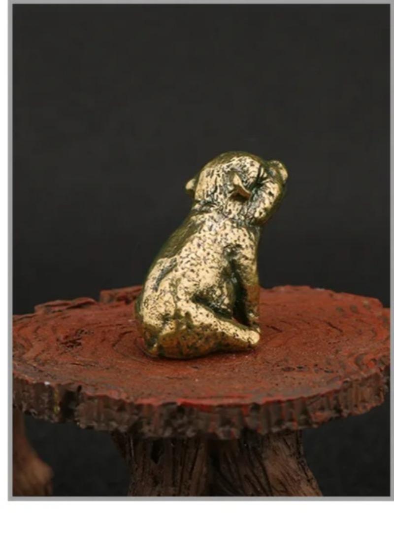 Retro Brass Lucky Pig Figurine Chinese Zodiac Pig Metal Craft Vintage Style Ornament For Home Office Desk Display Exquisite Collectible Artwork Ideal For Souvenir And Festival Gift Giving