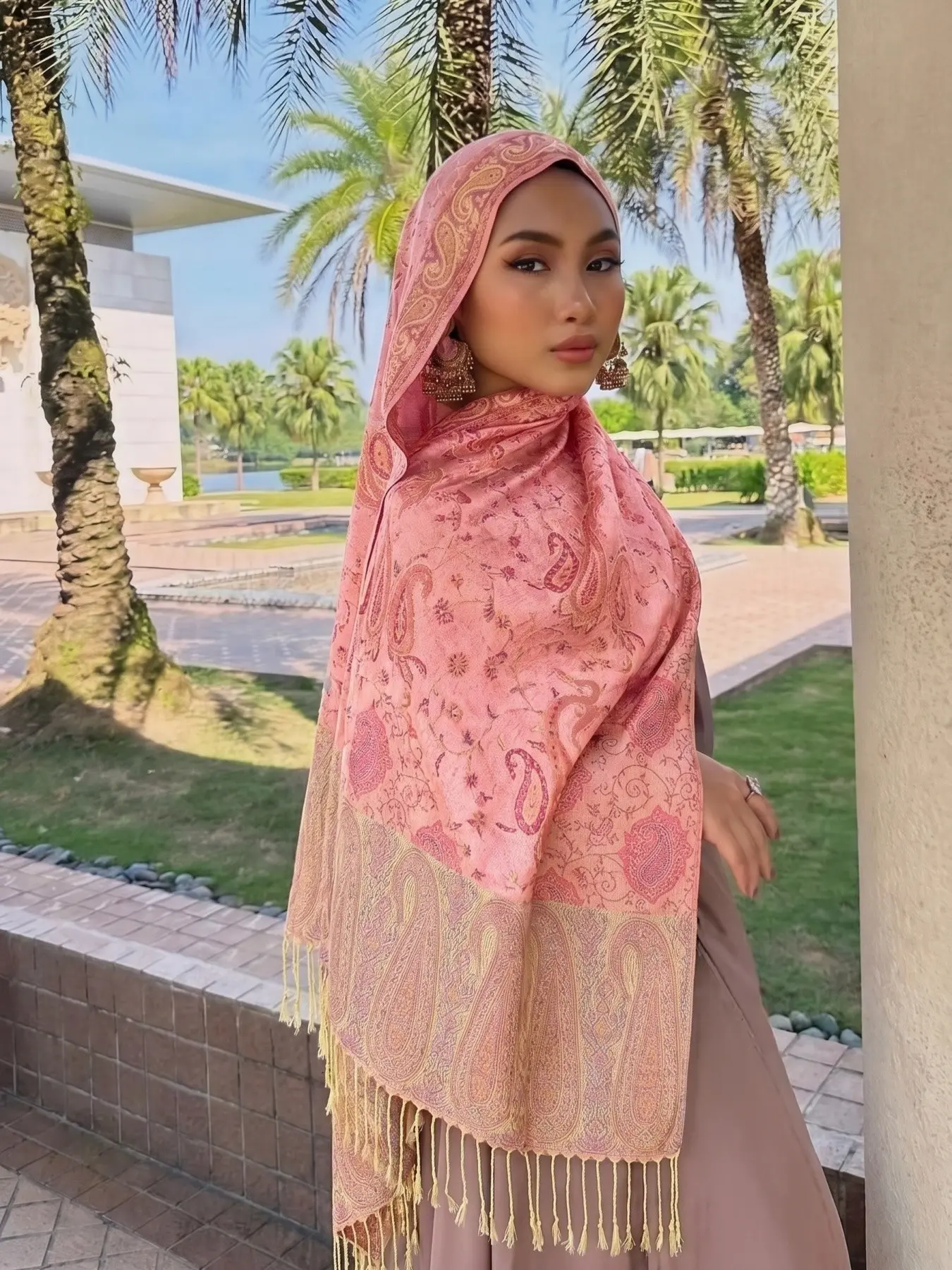 Women's Paisley Floral Polyester Scarf, Elegant Long Scarf for Daily Fashion, Perfect Birthday Gift, Versatile and Stylish Accessory