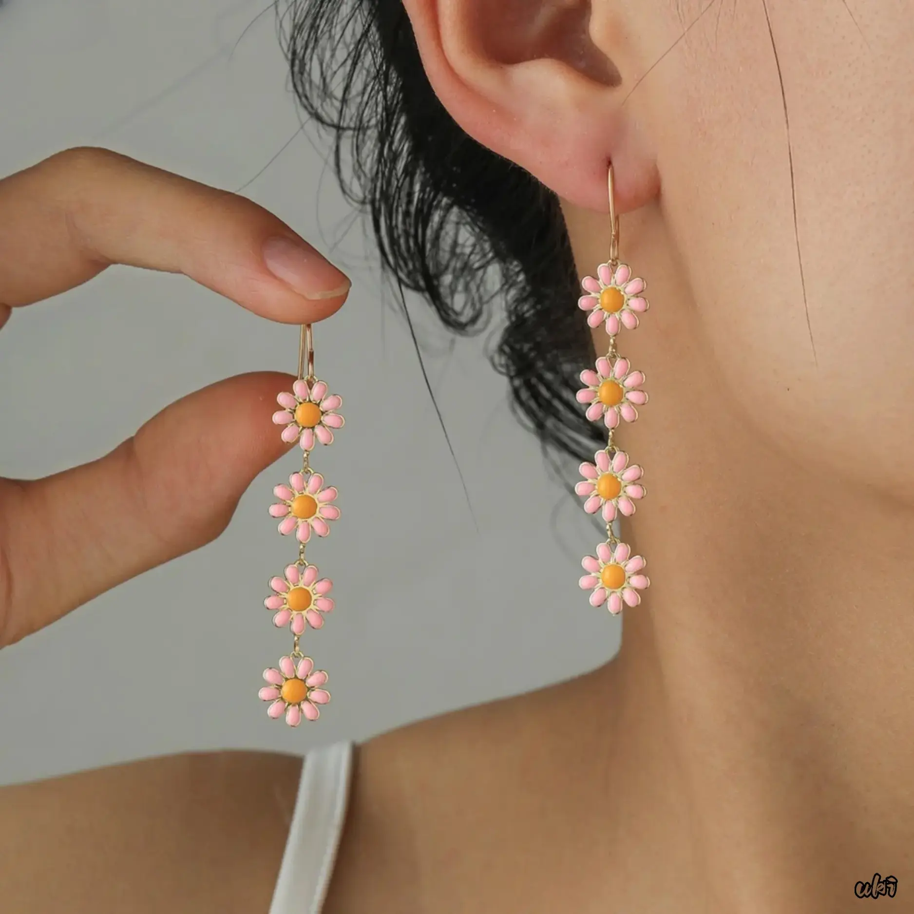 Women’s Dainty Long Daisy Drop Earrings, Minimalist Fresh Floral Dangle Jewelry, Cute Versatile Flower Pendant Earrings Ideal For Daily Casual Outfit Dating & Everyday Fashion Matching Accessories