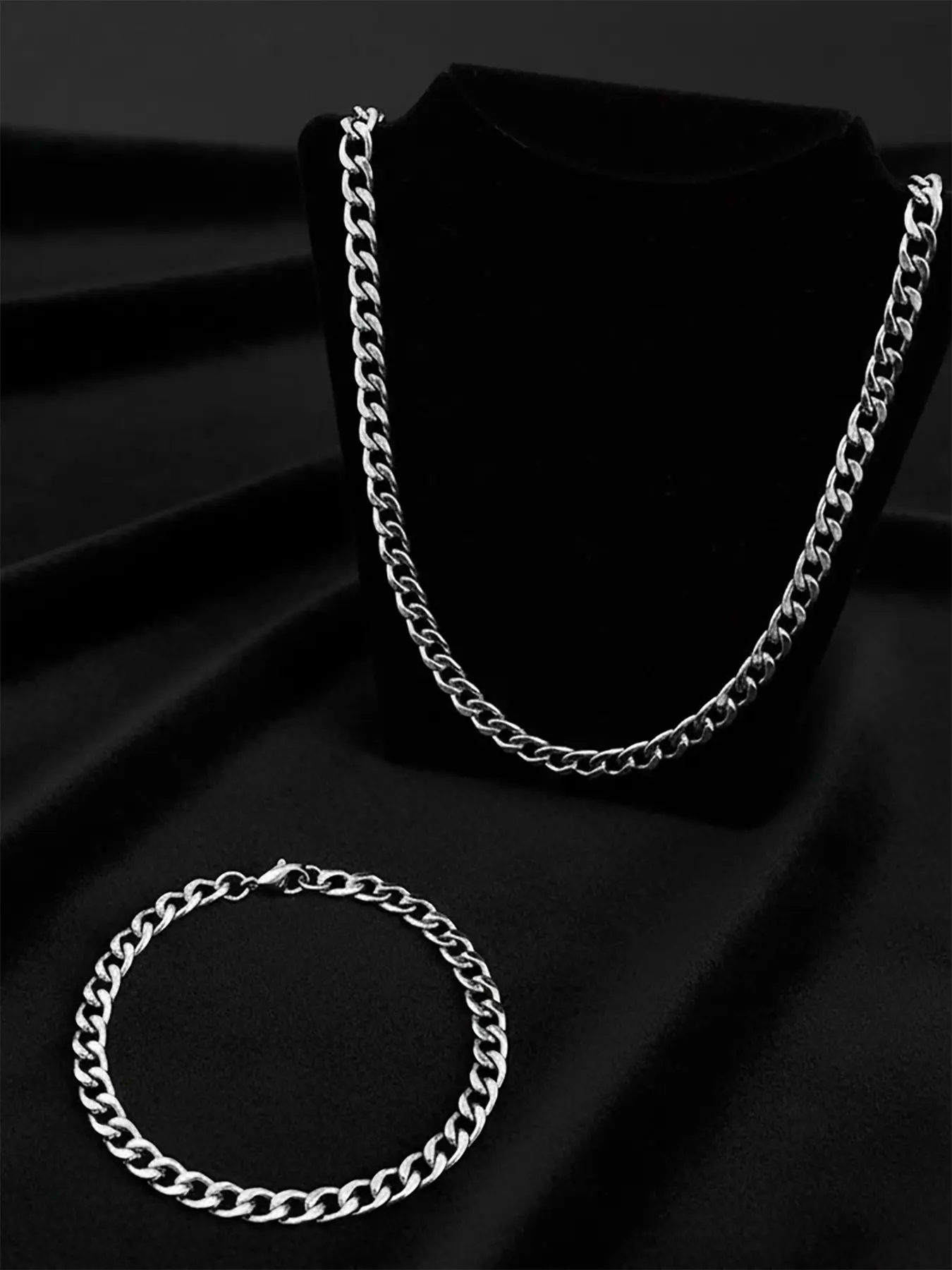2 Piece Men's Minimalist Stainless Steel Chain Necklace and Bracelet Matching Jewelry Set, Chains Set, Hip Hop Fashion Jewelry for All Seasons, Perfect Gift for Christmas Valentine's Day and New Year
