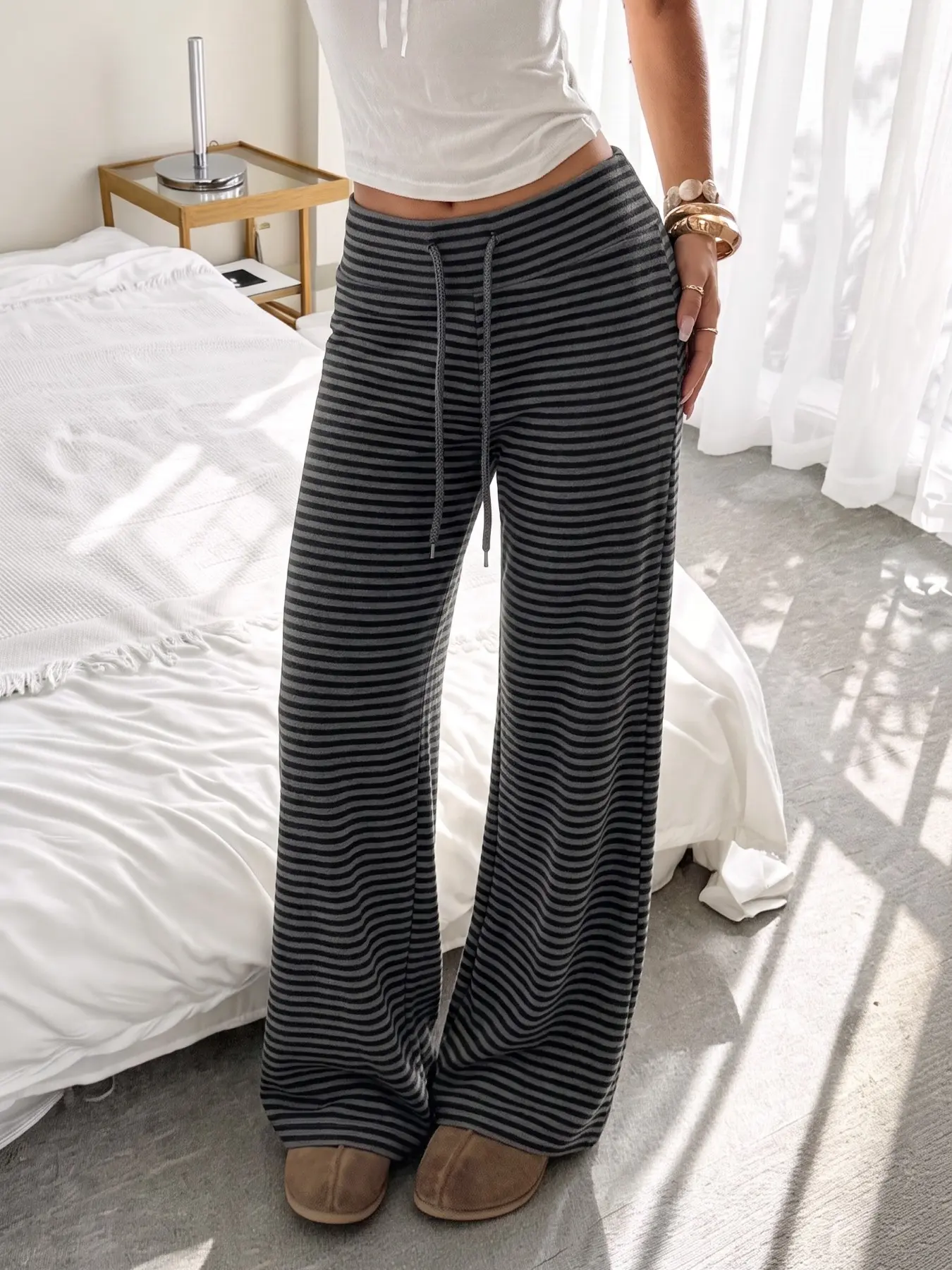 Women's fashionable striped wide‑leg trousers, drawstring high‑waist loose sweatpants, soft stylish pants for outings, leisure and home wear