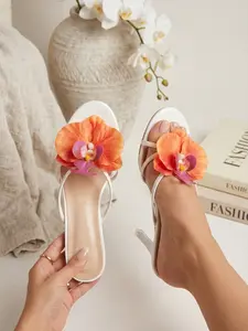 French Round Toe Vintage Flower Decorated High Heel Sandals, Elegant Summer New Arrival, Comfortable and Stylish, Perfect for Evening Events, Floral Design Sandals