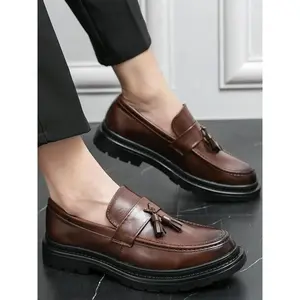 2026 Men's Casual Solid Color Tassel Decor Flat Loafers,  New Style Fashionable Comfortable Breathable Loafers Daily Wear, Lightweight Breathable Shoes Men