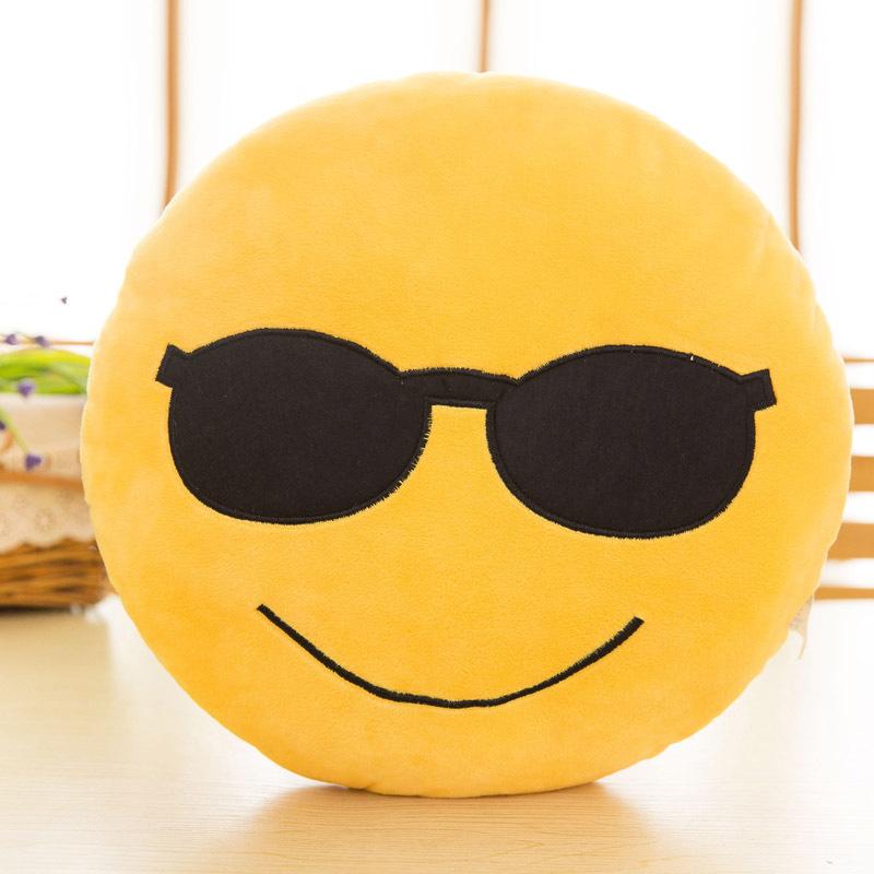 A fun plush toy with a novel smiley face expression, can be used as a pillow or cushion, suitable for corporate events and as a gift for children