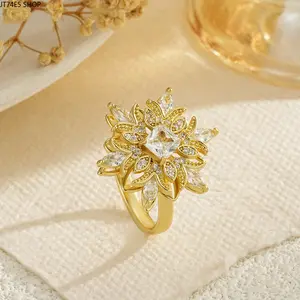 New fashion copper micro-inlaid zircon flower women's ring cross-border hot-selling petal opening rotatable ring jewelry