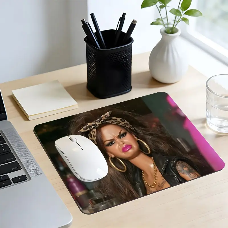 Edgy Retro Style Doll Square Mouse Pad, Computer Mouse Pad, Sassy Attitude Leopard Print Desktop Decorative Protective Pad, Rubber Anti-Slip Lock-Edge Work Pad, Small Size Suitable for Laptop, Gaming, Work, Daily Use, Trendy Desk Accessories