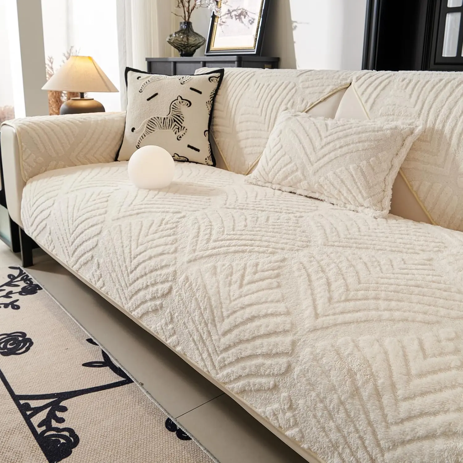 Sectional Couch Cover, Non-Slip Sofa Cover Plush Warm, Pet Couch Covers for Sofa(2-3), Leaf Pattern Couch Protector for Dogs Washable(1PC, Beige White, 35.4"*70.9")