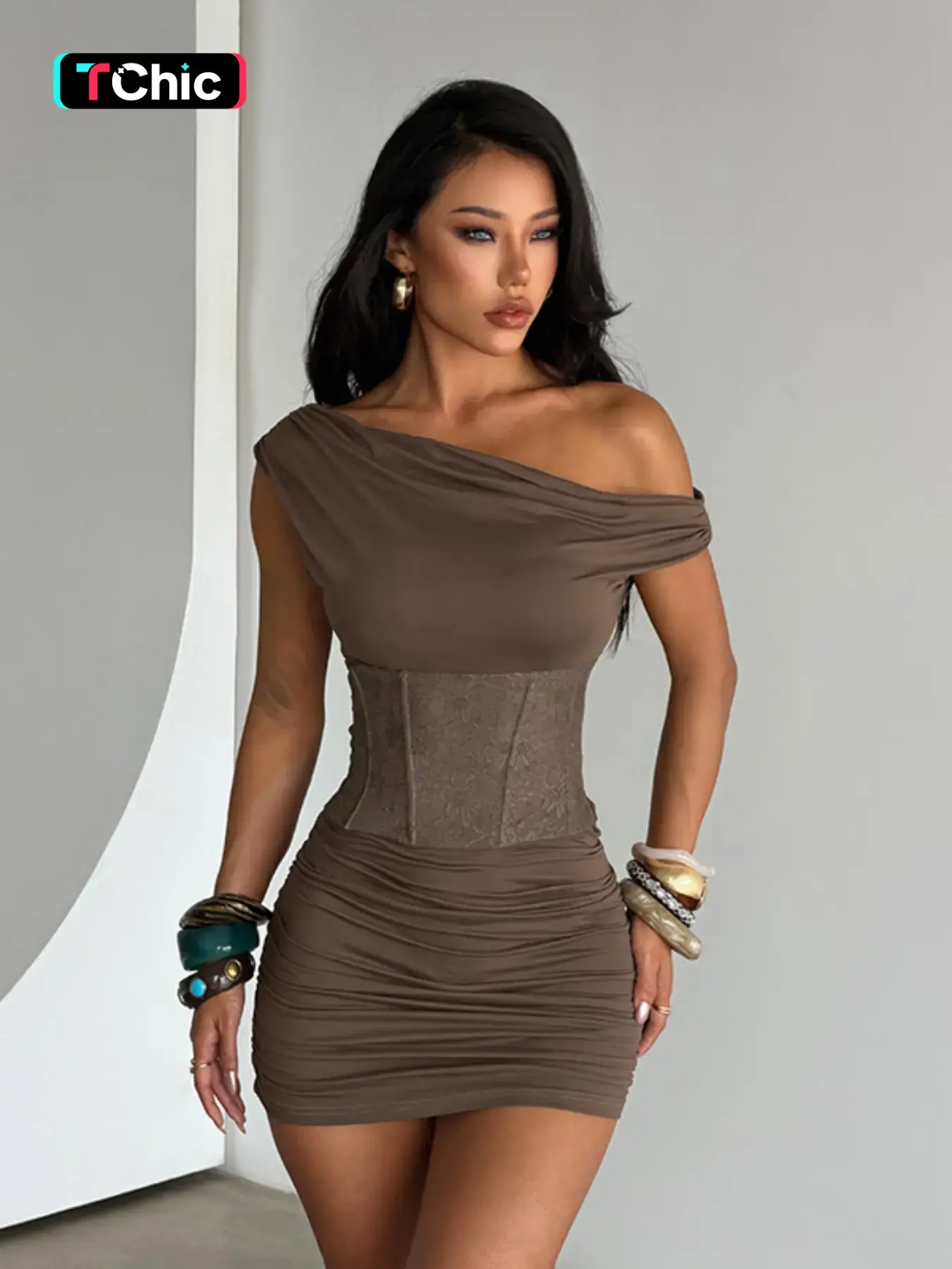 Lace Waist Cinched Bodycon Short Skirt, Elegant Chic Lace Design, Perfect for Parties and Special Occasions, Women's Fashion Dress, Womenswear, Formal Wear, Fit