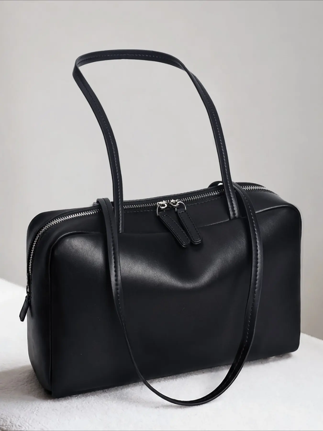 The leather row Boston bag, the red bag, Jennifer, the same bowling bag, Astra shoulder commuter bag