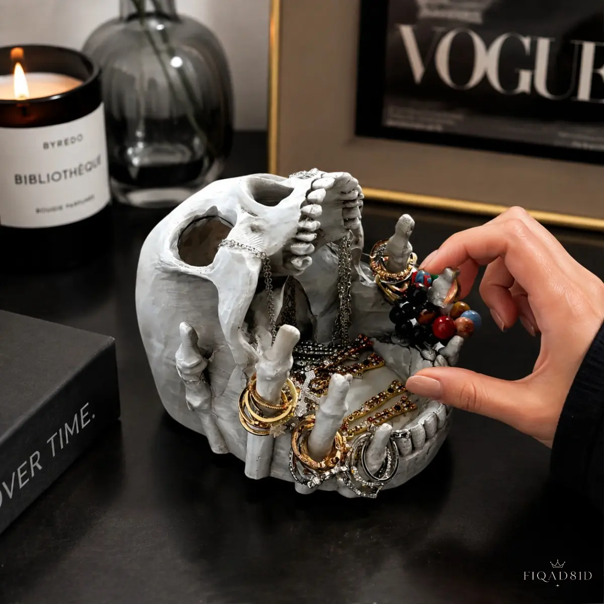 Skull Shaped Jewelry Holder, Gothic Resin Ring Storage Organizer, Unique Skeleton Hand Decor Tray For Rings Necklaces Bracelets, Vintage Desktop Ornament For Bedroom Dresser Vanity Table Halloween Home Decoration