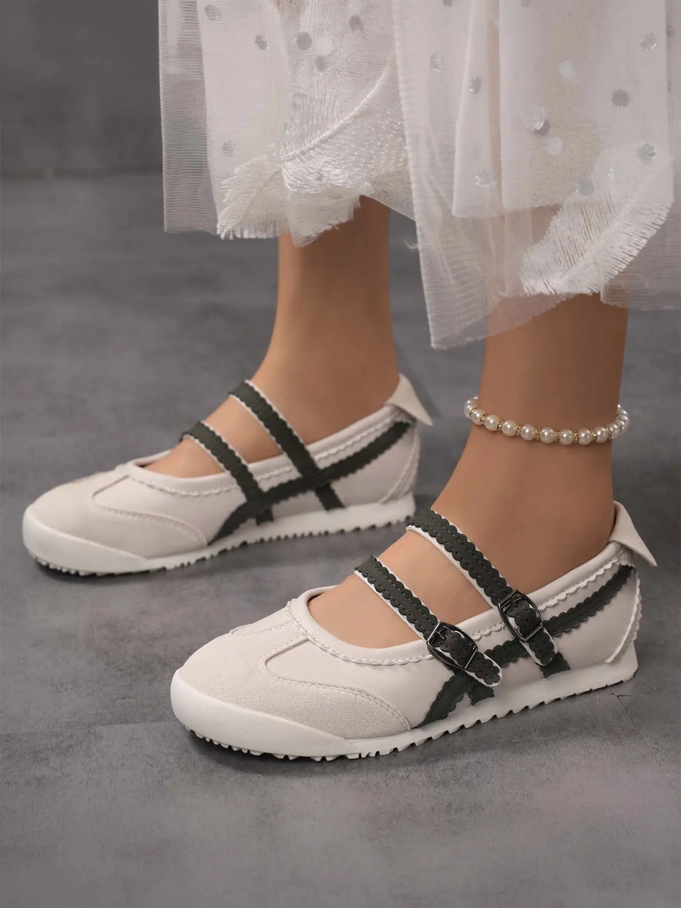 Women's Double Buckle Lace Trim Mary Jane Casual Shoes, Vintage Spliced Double Strap Flat Ballet Sneakers, Soft Sole Lolita Slip-On Footwear for Daily Commute
