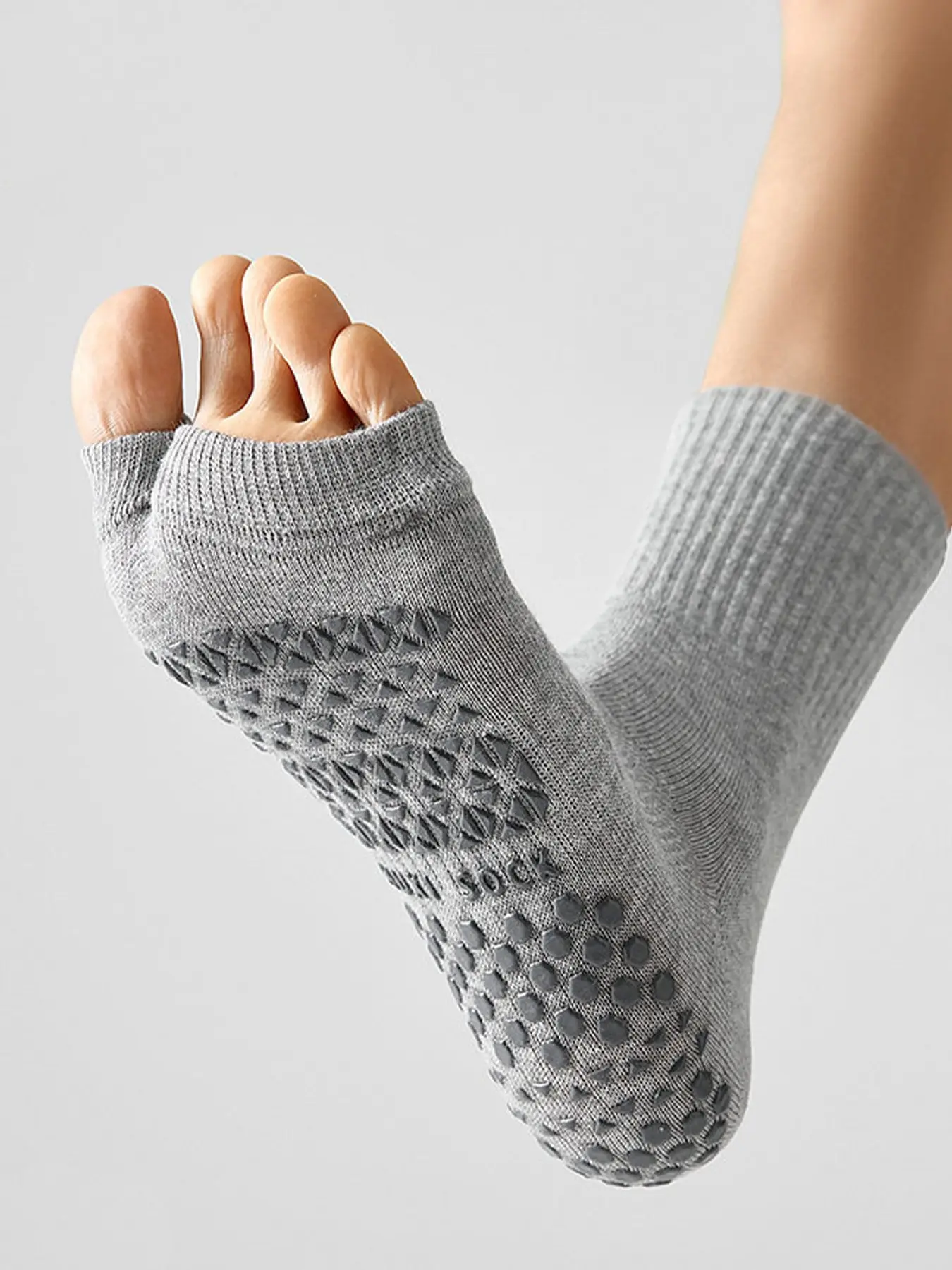 Comfortable Breathable Yoga Socks for Spring and Autumn, Unisex Professional Anti-Slip Pilates Mid-Calf Toe Separators, Indoor Fitness Socks Non Slip Socks
