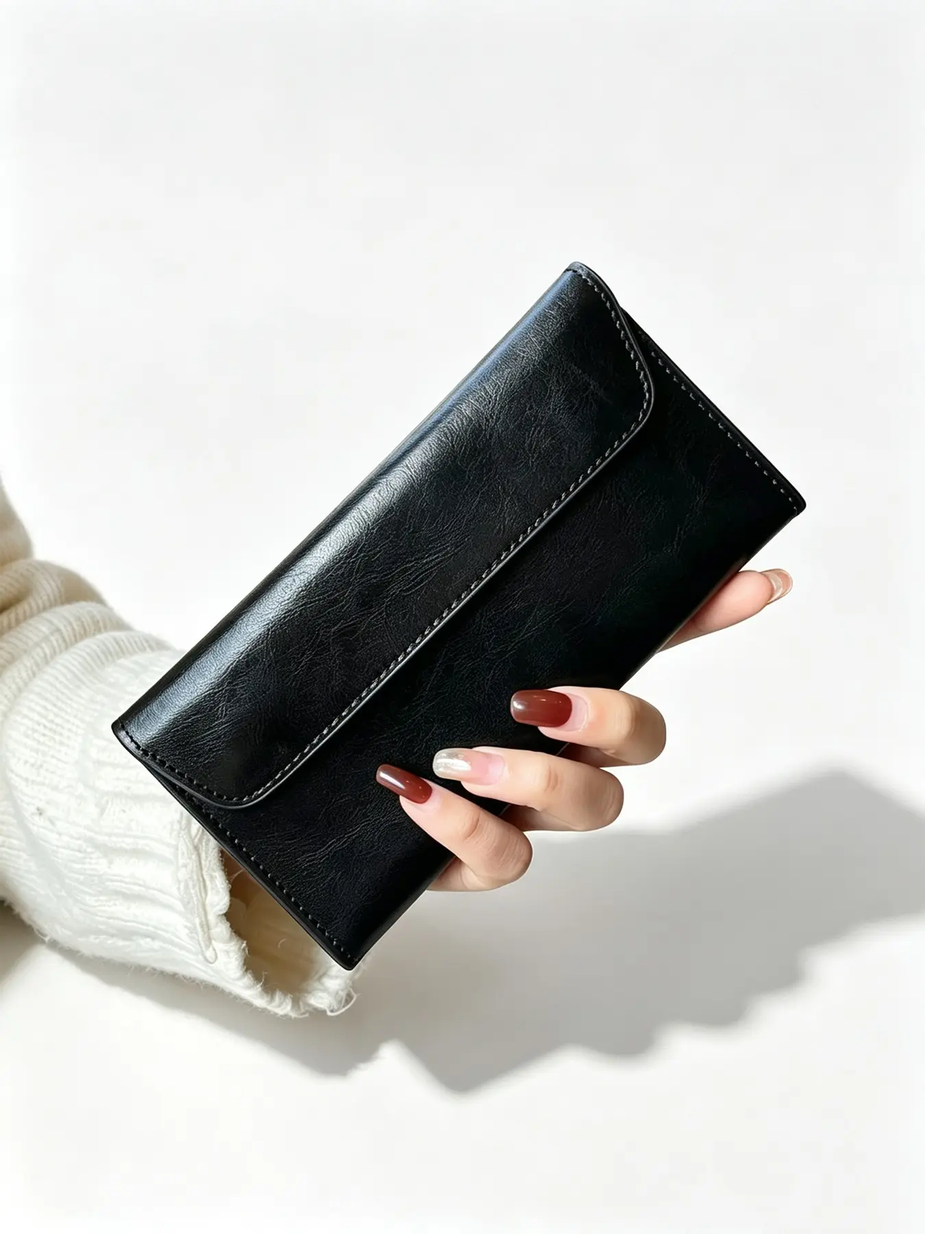 Minimalist Slim Clutch Bag Wallet for Women, Multi Card Slots, Large Cash Storage, Daily Commute Travel Hand Wallet, Stylish & Functional