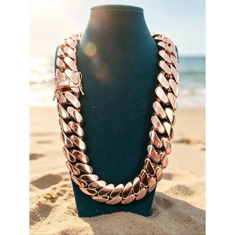22Mm high-recognition heavy industry large version Cuban link chain, full of atmosphere American hip-hop single product, easy to wear on the street, high-quality gifts for couples to give each other and relatives and friends