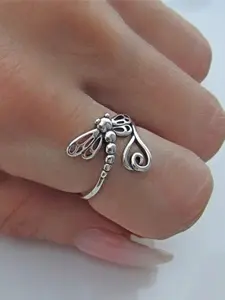 Bohemian Style Dragonfly Ring for Women, Vintage Antique Silver Color Insect Design, Everyday Versatile Jewelry Gift, Bohemian Rings