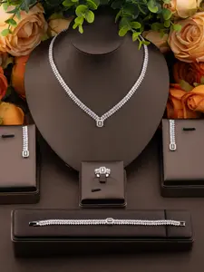 Luxurious Elegant Cubic Zirconia V-Neck Jewelry Set for Women, Includes Earrings Necklace Bracelet Ring, Perfect for Weddings Parties