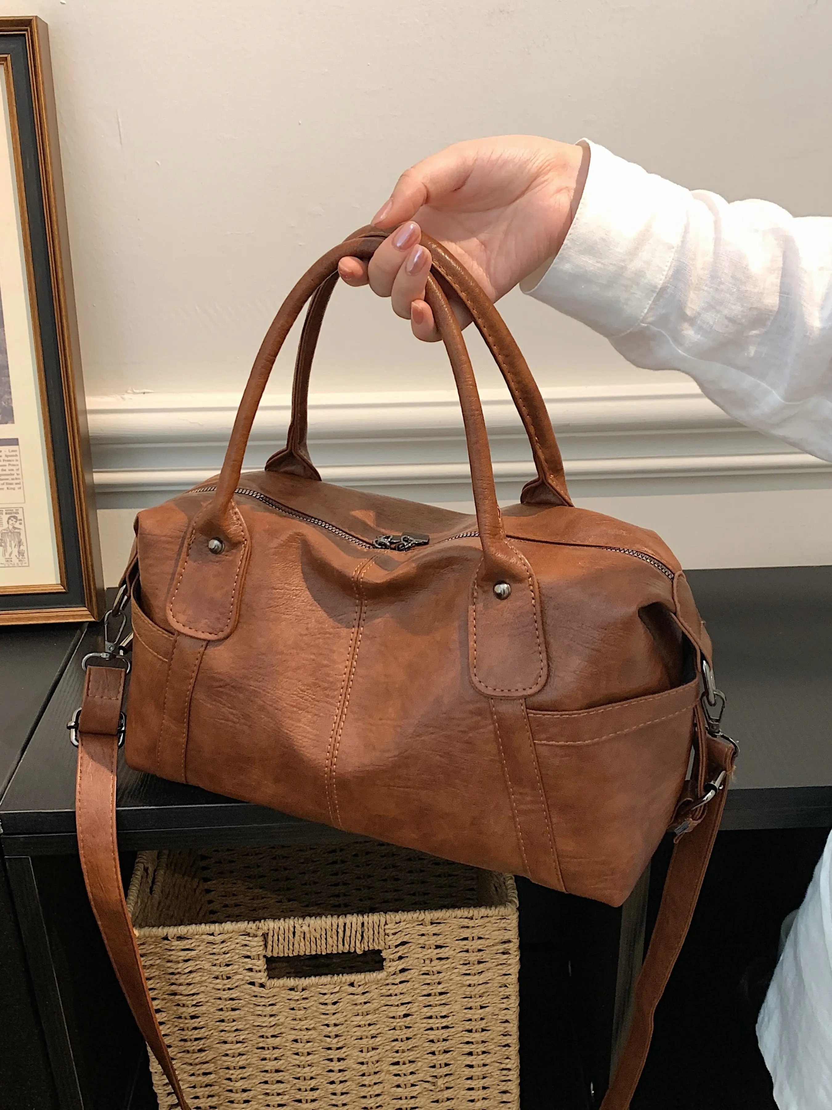 Vintage Leather-Look Boston Handbag, Purse, Detachable Crossbody Strap, Mini Travel Bag for Women, Stylish and Practical Design
