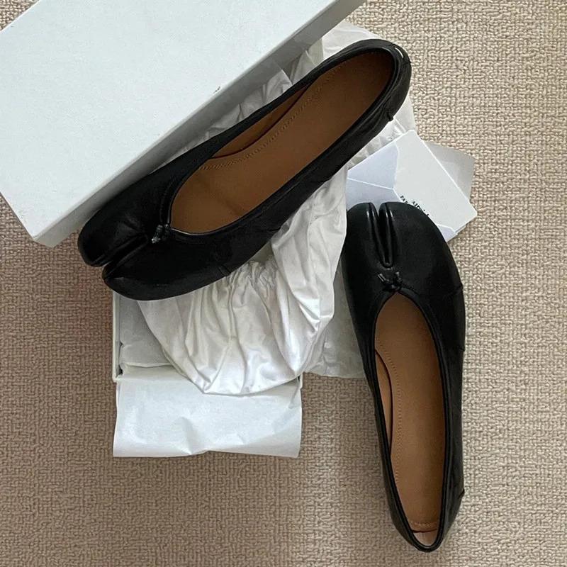 New Soft Leather Split Toe Women Tabi Ballet Flats Spring Autumn Comfortable Walking Lazy Loafers Casual Girls Dance Shoes