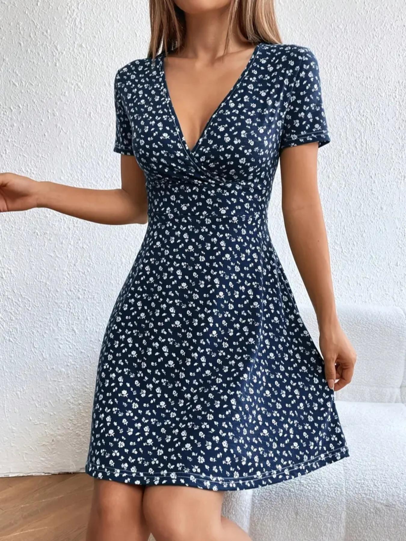 Women's Ditsy Floral Print V Neck Wrap A Line Dress, Boho Fashion Short Sleeve Short Dress Casual Boho Bohemian for Daily Holiday Vacation Wear, Frenchy Style Ladies Dress for Summer