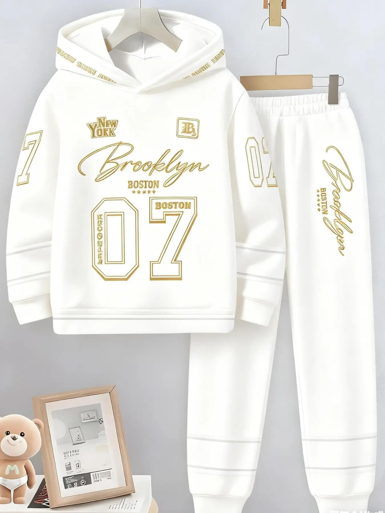Boys' Hooded Sweatshirt Set, Cool Skull Flame Number Print, Casual Fall & Winter, Fitted Two-Piece Sports Leisure Suit