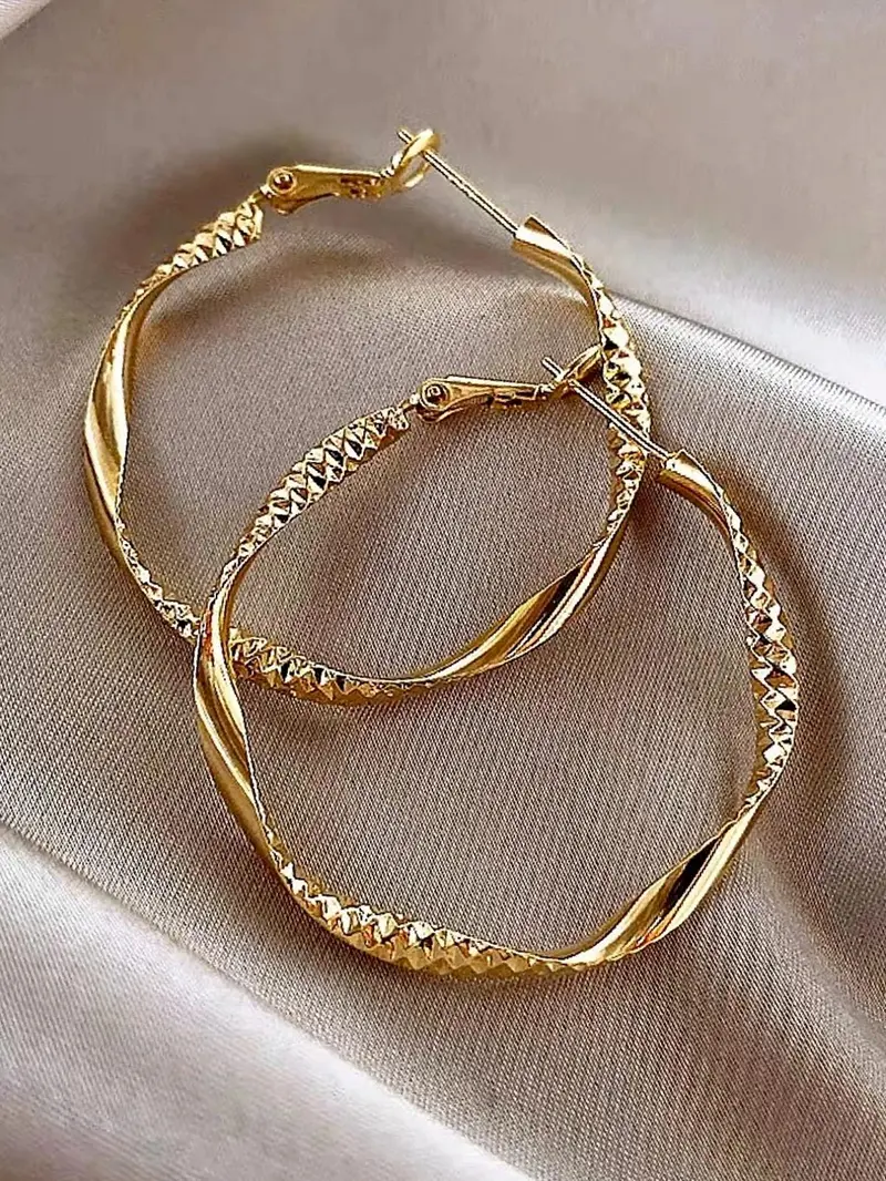 Minimalist Temperament Twist Design Rhinestone Decorated, 1 Pair Fashion Exquisite Silky Texture Design Hoop Earrings, Hoop Shape Earrings, Fashionable Earrings, Jewelry for Party, Daily Clothing Decor, Jewelry Gifts Minimalist Temperament Twist Design Rhinestone Decorated, 1 Pair Fashion Exquisite Silky Texture Design Hoop Earrings, Hoop Shape Earrings, Fashionable Earrings, Jewelry for Party, Daily Clothing Decor, Jewelry Gifts