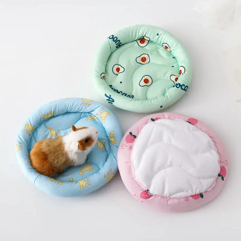 Small Animal Polar Fleece Nest Mat - Warm, Soft Plush Cushion for Cozy Resting - Hamster, Guinea Pig Habitat Pet Supplies